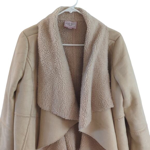 EUC Romeo & Juliet Suede Sherpa Jacket - Picture 2 of 5